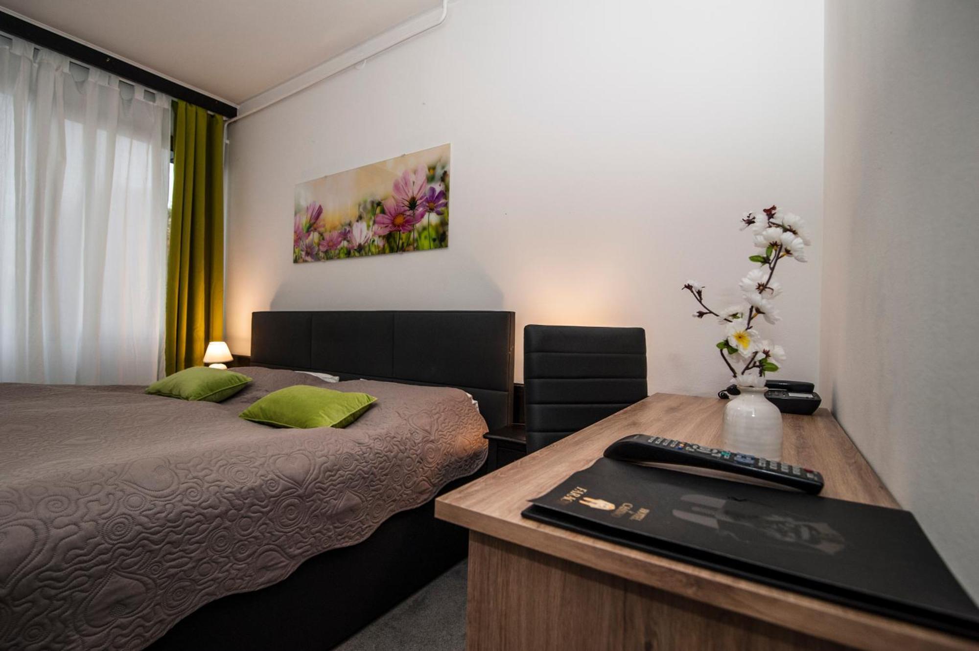 Hotel Faraon Τσέλιε Δωμάτιο φωτογραφία