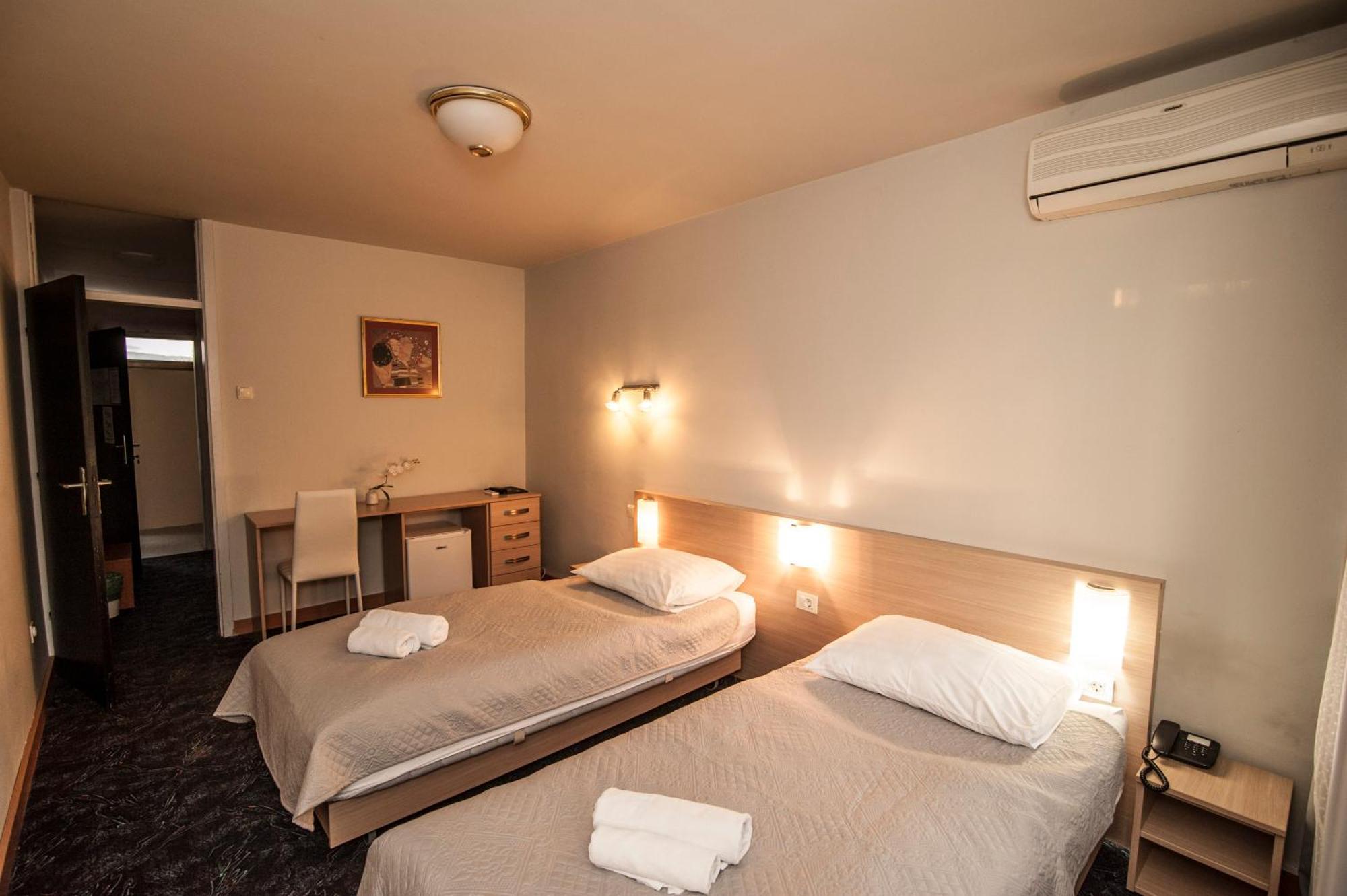 Hotel Faraon Τσέλιε Δωμάτιο φωτογραφία