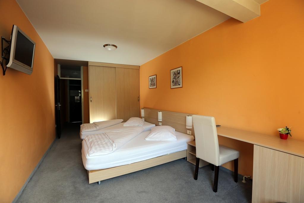 Hotel Faraon Τσέλιε Δωμάτιο φωτογραφία
