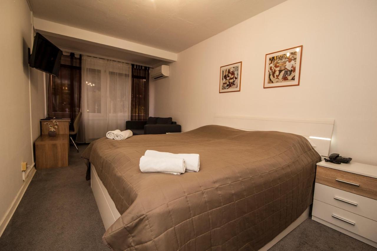 Hotel Faraon Τσέλιε Εξωτερικό φωτογραφία