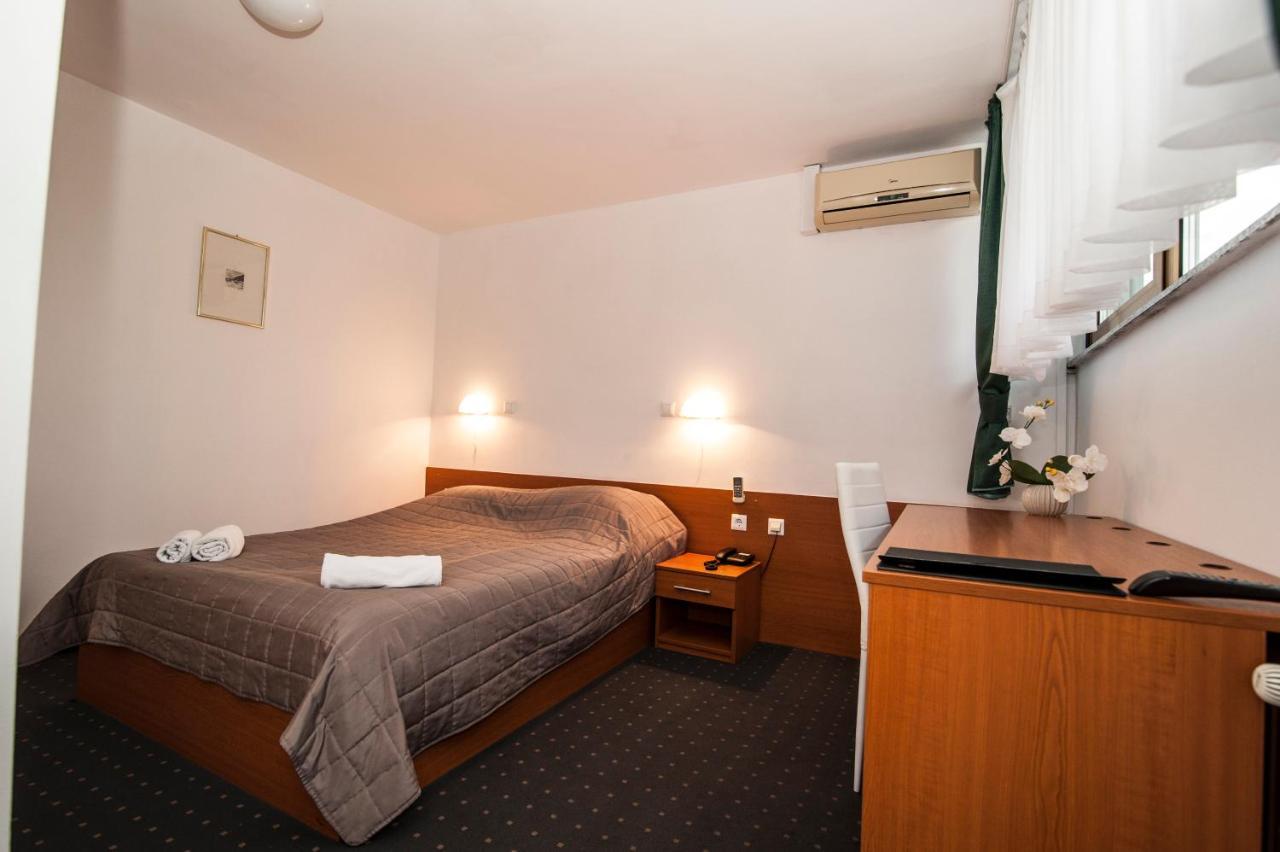 Hotel Faraon Τσέλιε Εξωτερικό φωτογραφία